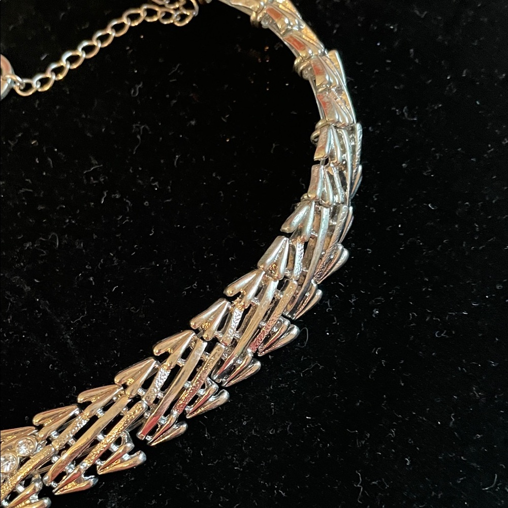 Vintage Trifari Crown 60s Silver tone  Chain Necklace - Picture 8 of 10